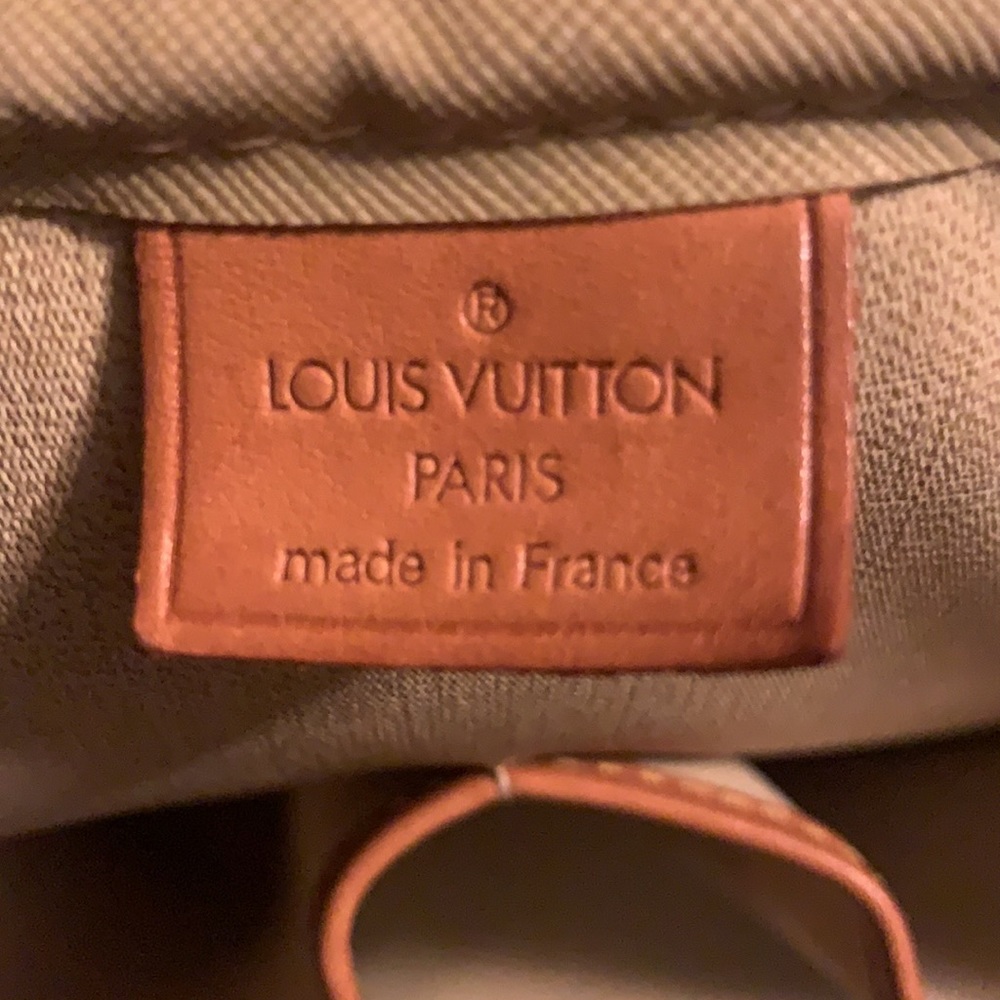 Louis Vuitton Deauville, Made in Paris, France. $595 Good condition. - Picture 7 of 10